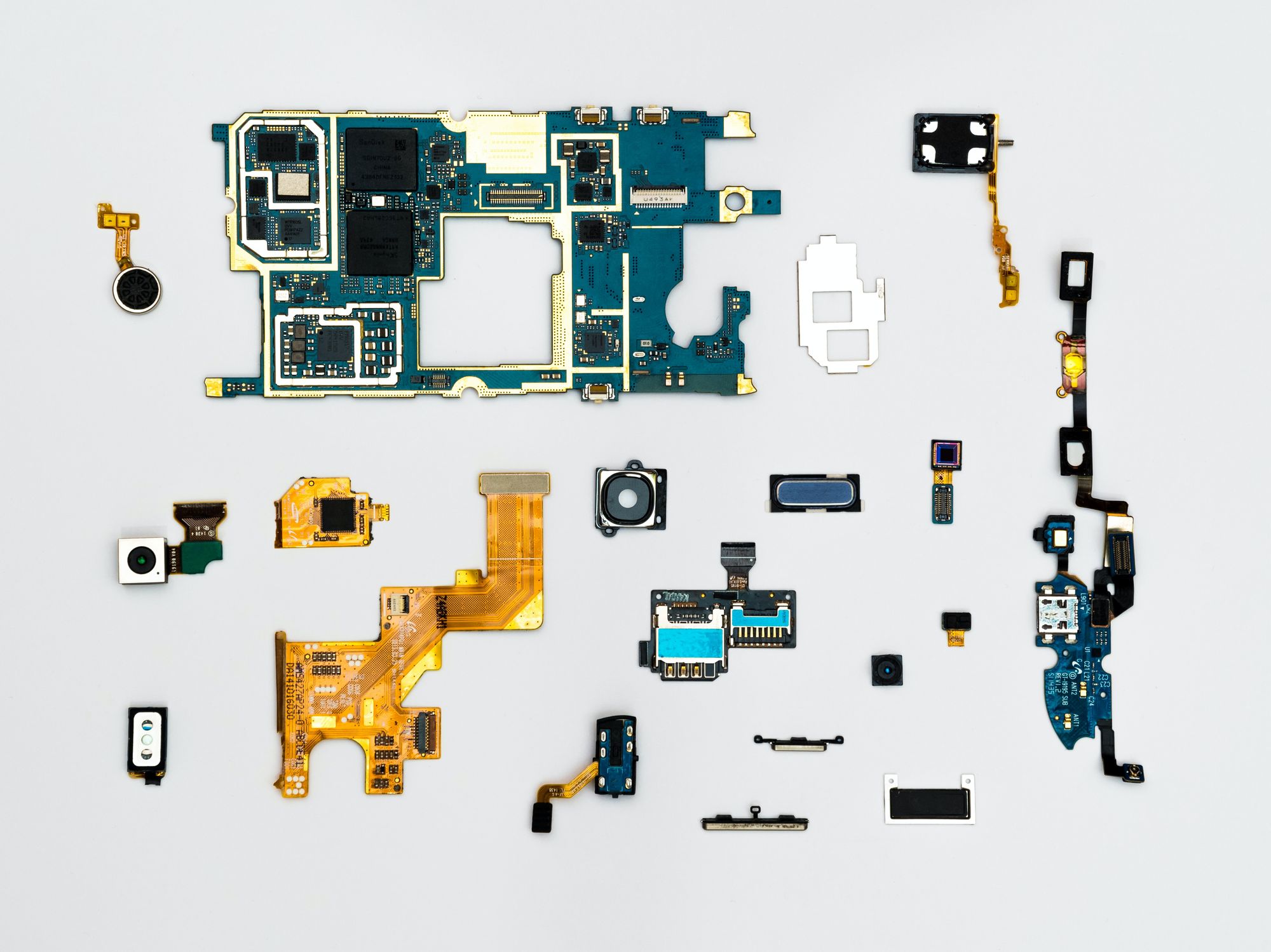 💽Consumer vs. Server Hardware: Warum KMUs günstigere Alternativen in Erwägung ziehen sollten