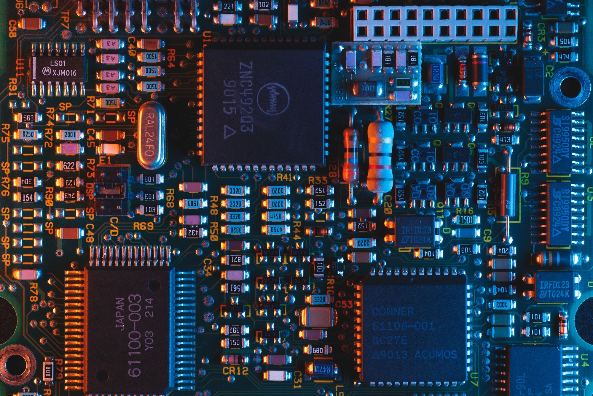 💽Consumer vs. Server Hardware: Warum KMUs günstigere Alternativen in Erwägung ziehen sollten