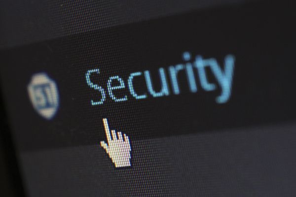 🔒Wie man sich vor Cyberangriffen schützt: Eine tiefgreifende Analyse und Handlungsstrategie